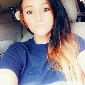 Meet your Posher, Briana